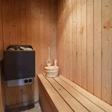 Cozy In With Sauna Сasa de vacaciones *
